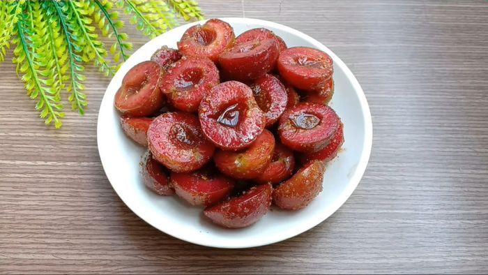 Công thức 1: Mận ngâm đường